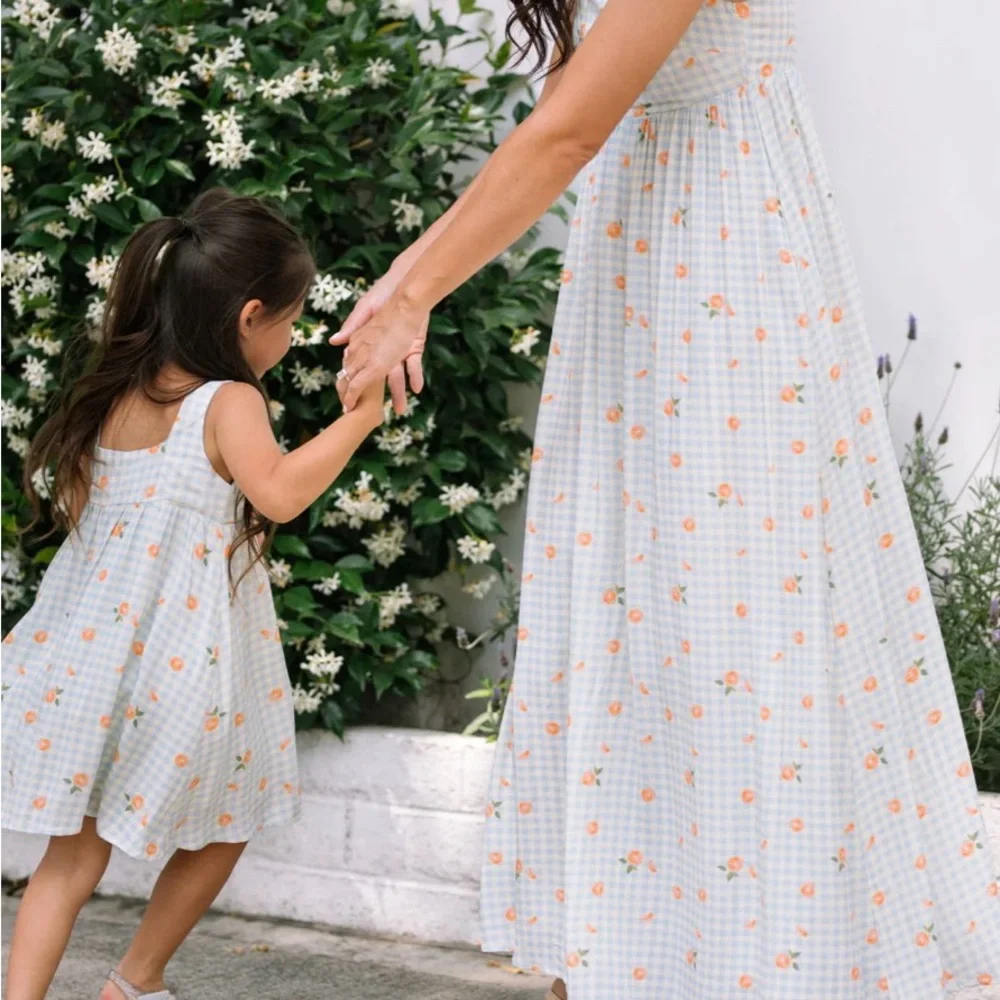 Charming Floral Maxi Dress in White and Orange - Picture 3 of 7